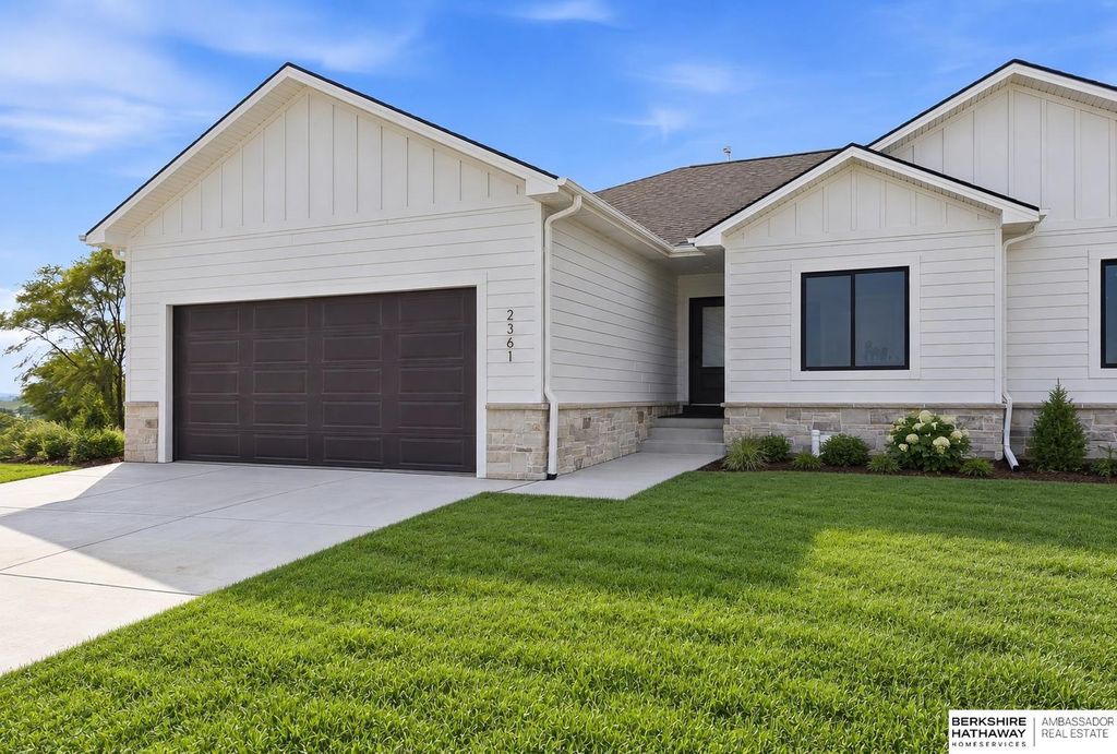 2361 N Oak Street, Wahoo
