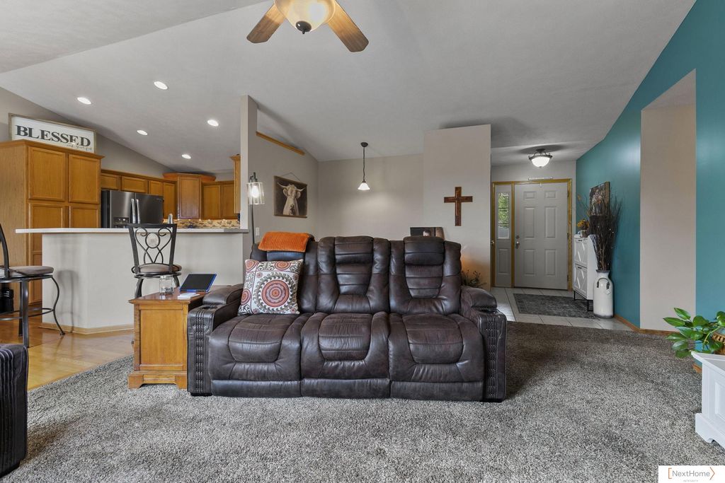 5948 S 81st Street, Lincoln