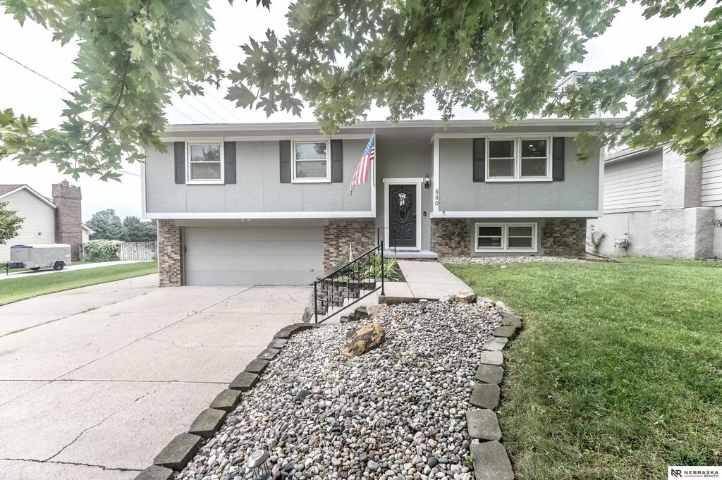 560 Elm Street, Springfield
