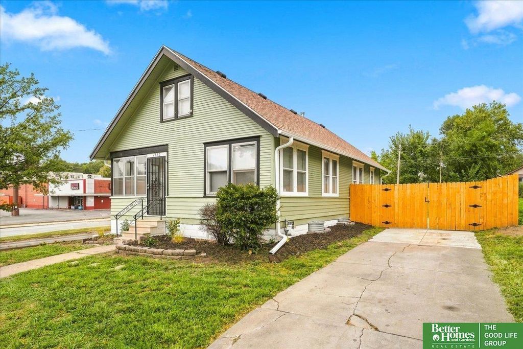 4562 Charles Street, Omaha