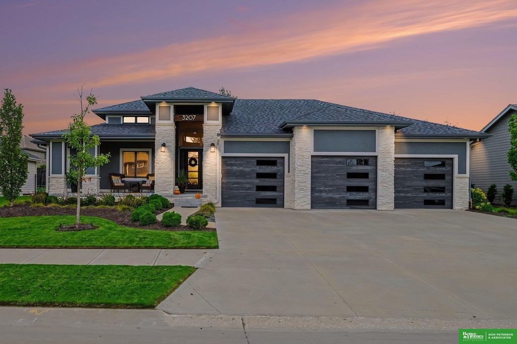 3207 N 179th Street, Omaha