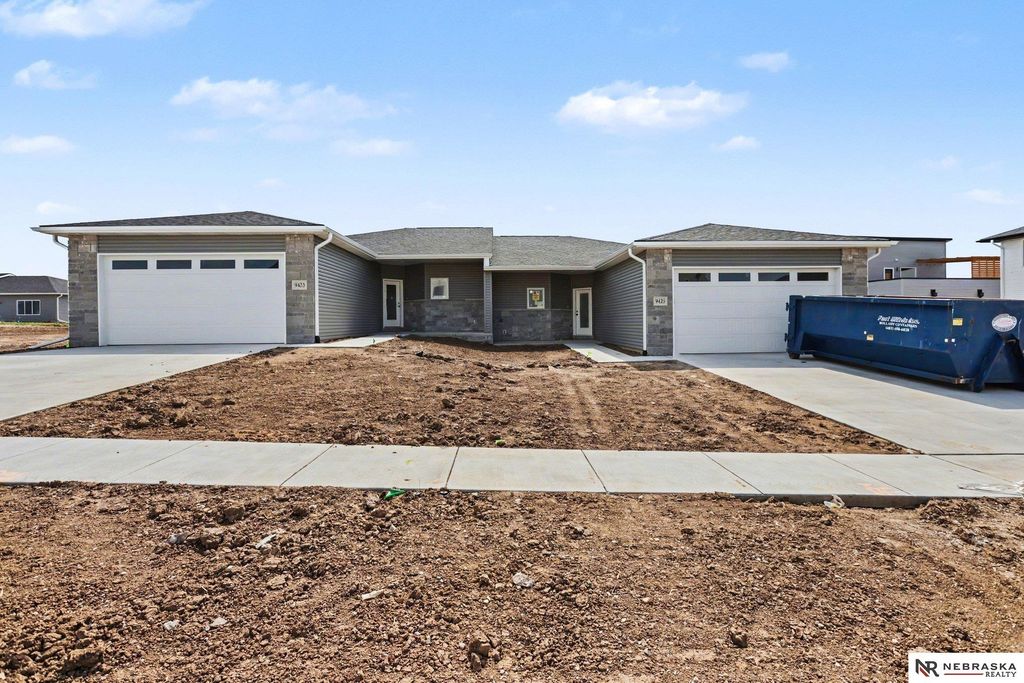 9515 Far Niente Lane, Lincoln