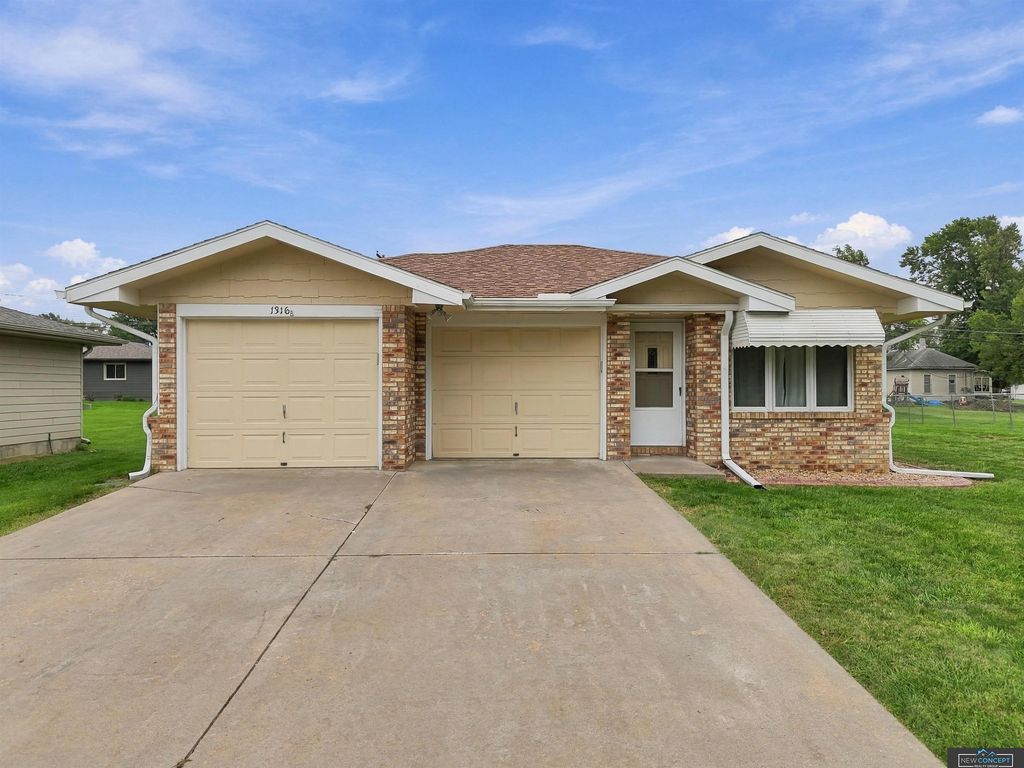 1316 N 16th Street, Beatrice