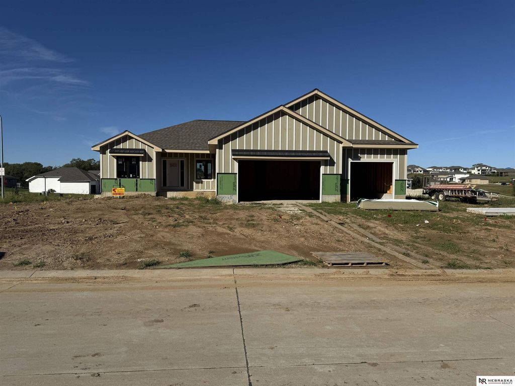 11010 S 98th Street, Papillion
