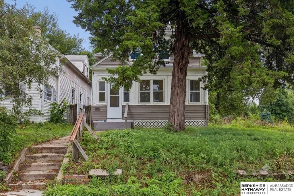 2207 N 16th Street, Omaha