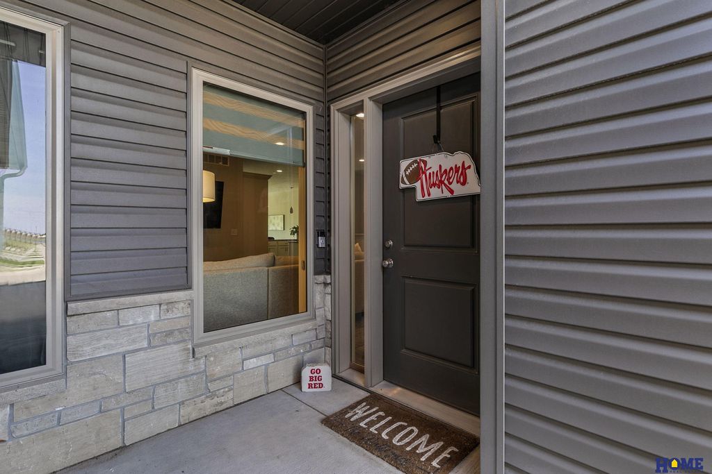 10277 Wayborough Lane, Lincoln