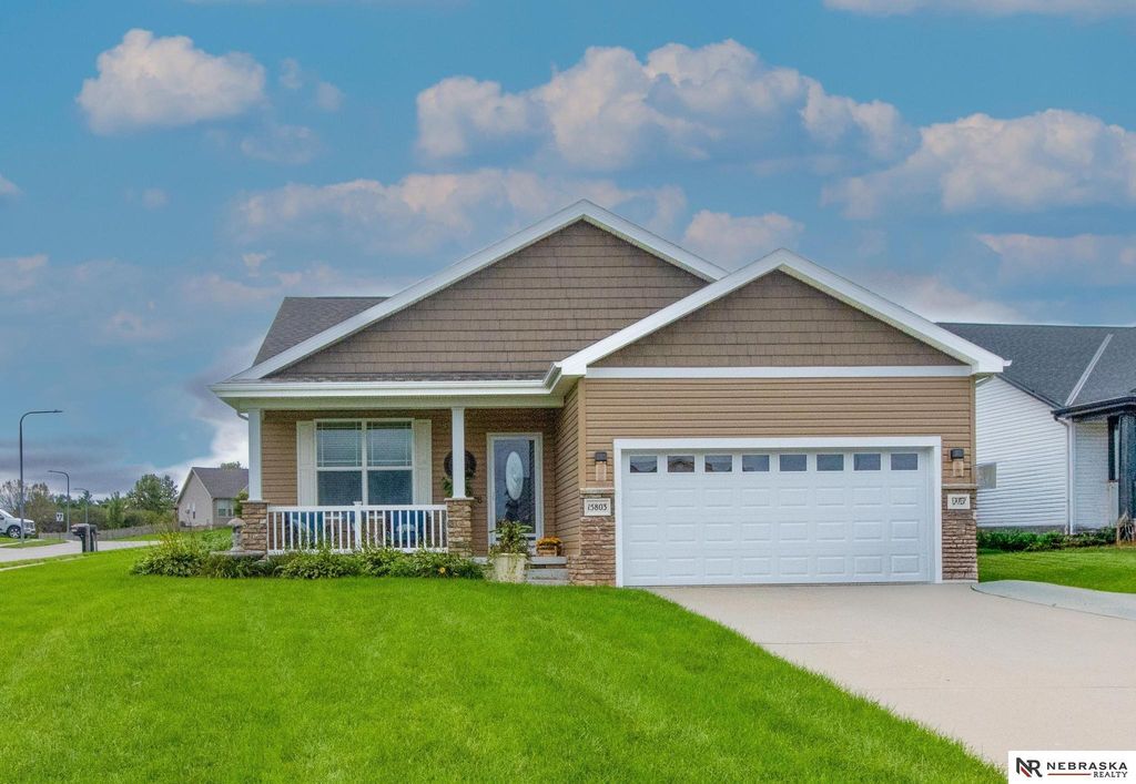 15803 Young Circle, Bennington