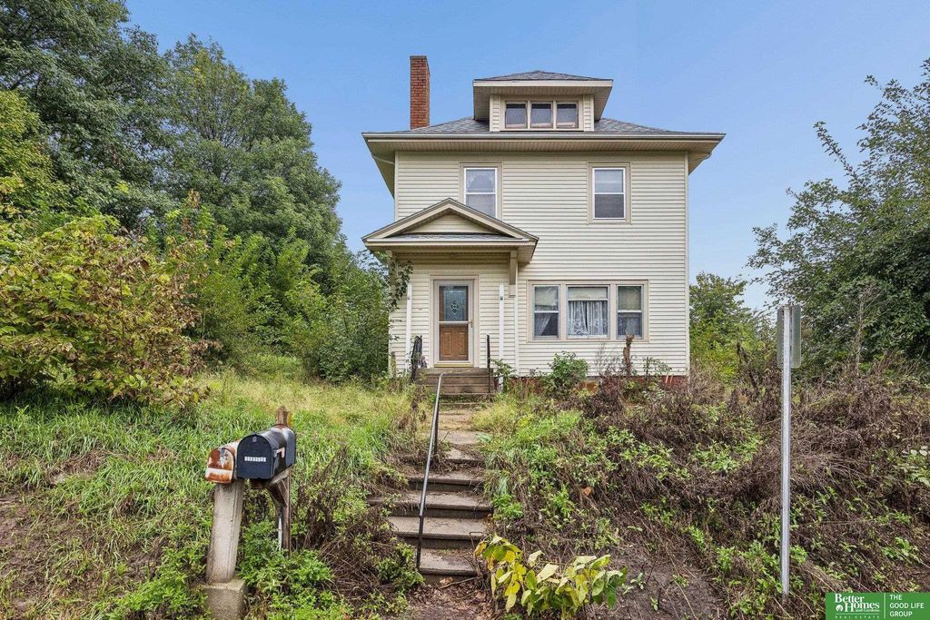 109 S Davis Avenue, Oakland