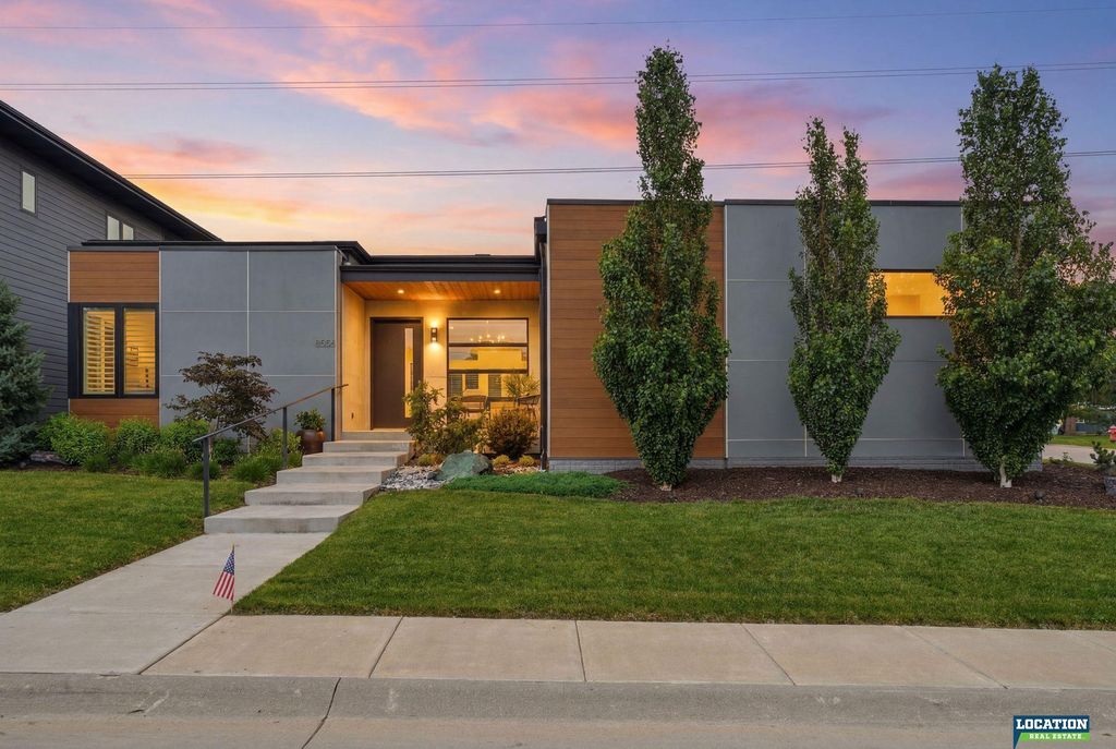 8556 Birkett Drive, Lincoln
