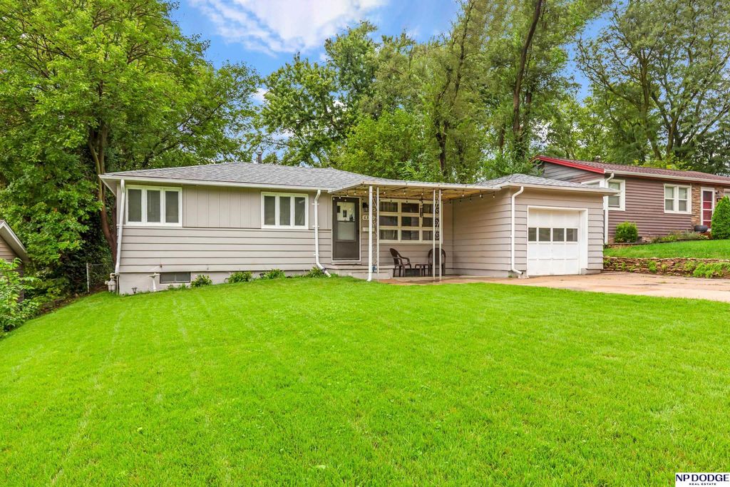 6310 N 46th Street, Omaha