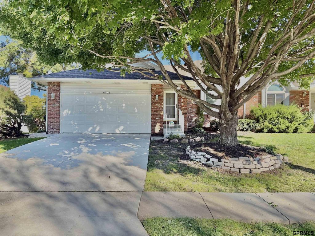 6308 S 28th Street, Lincoln