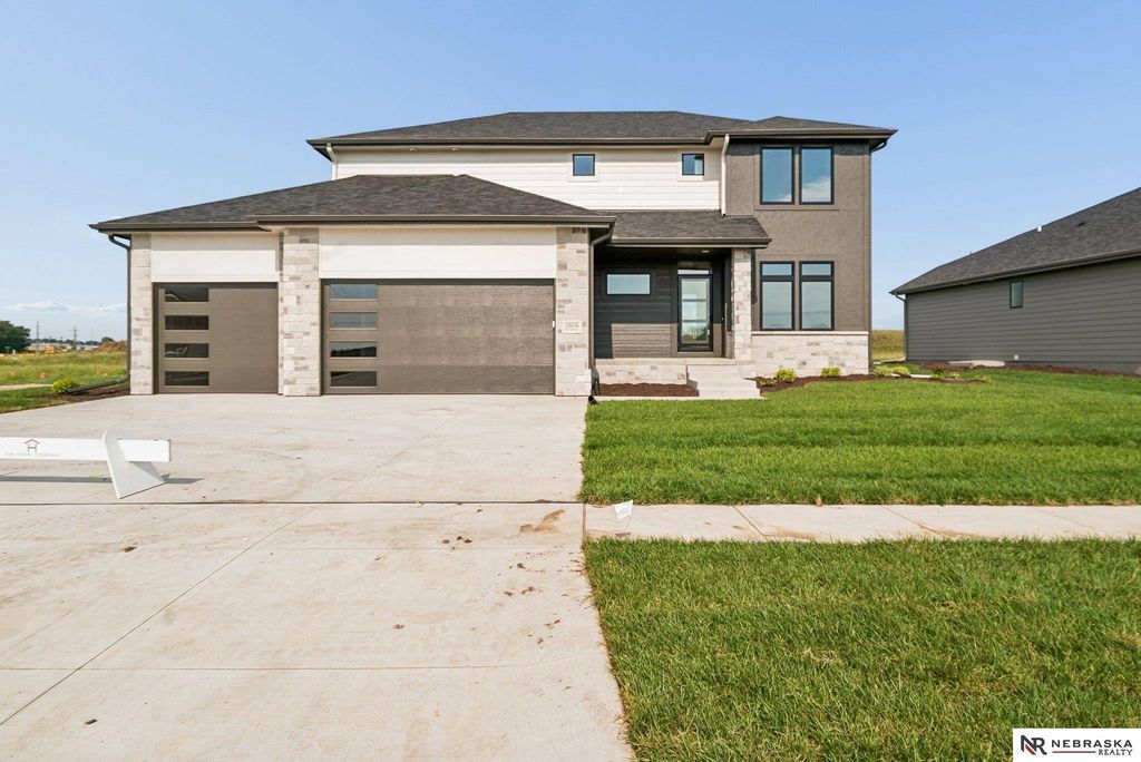 3806 Prairie Breeze Road, Lincoln