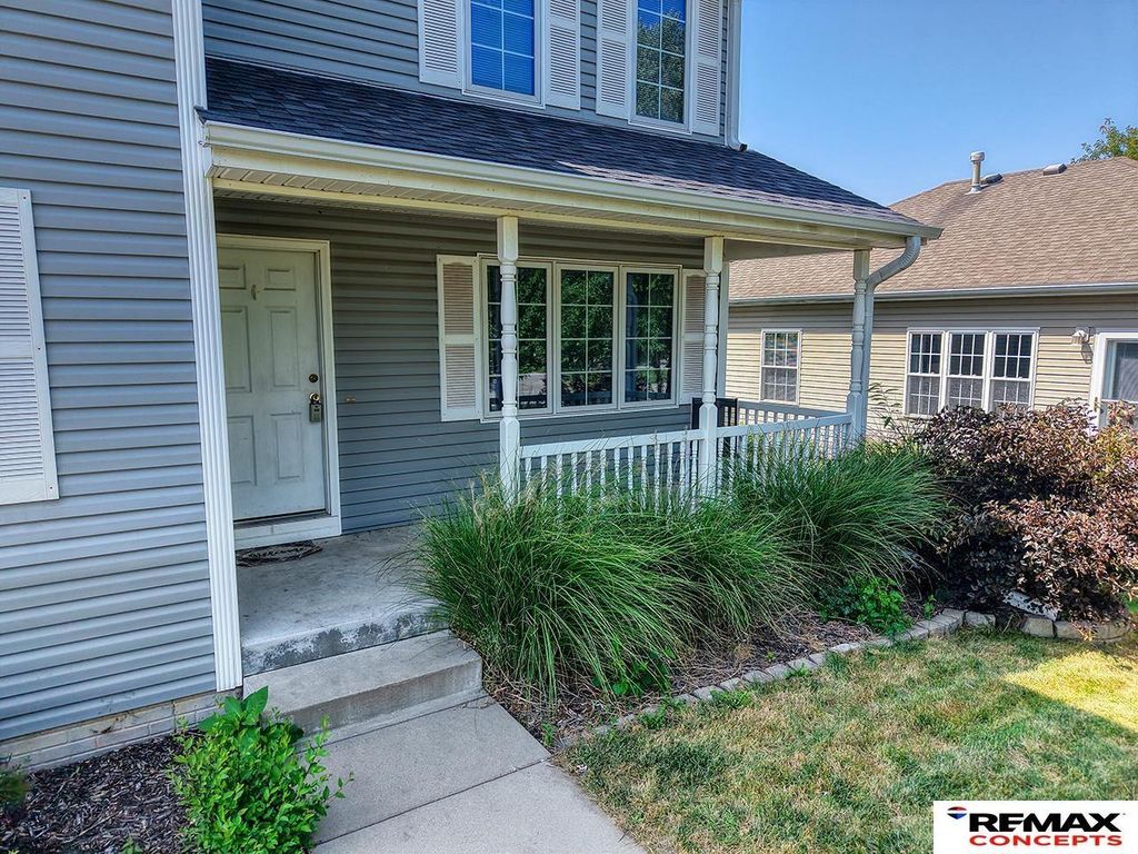 1123 Rainy River Bay, Lincoln