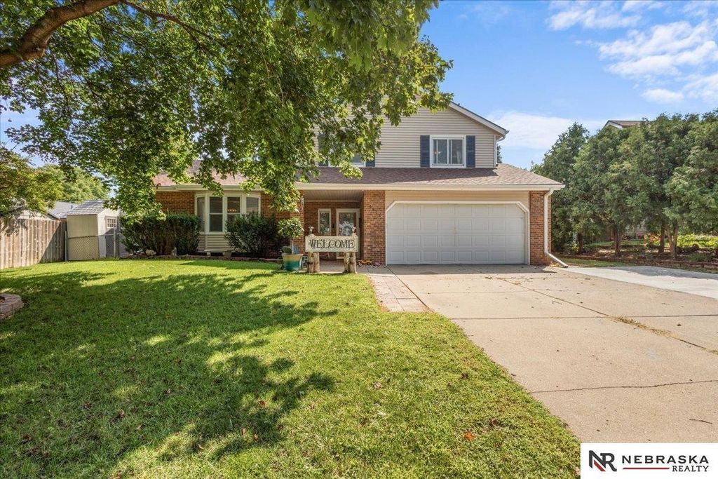 3810 S 77th Street, Lincoln
