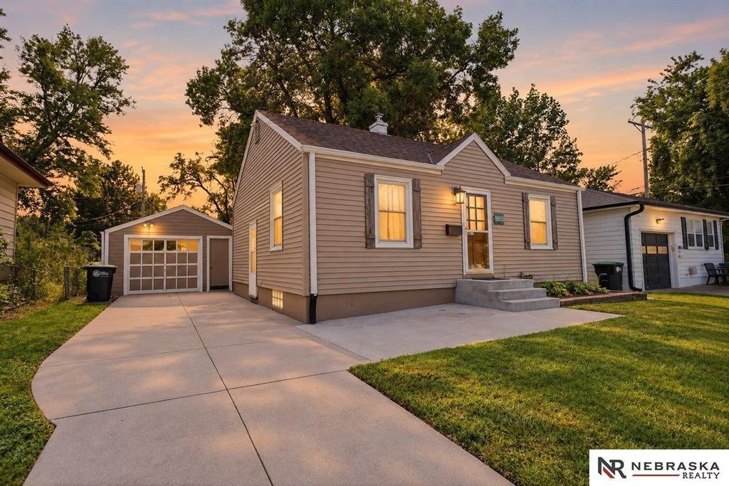 5853 Elm Street, Omaha