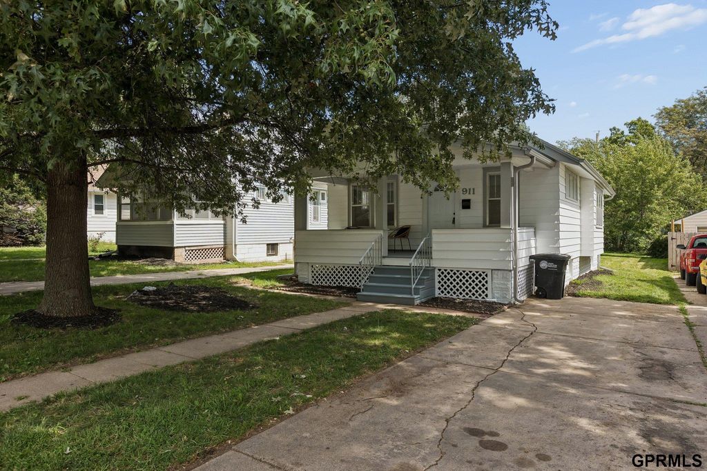 911 S 55 Street, Omaha