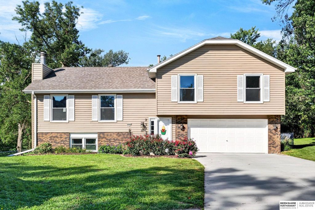2542 S 152 Avenue Circle, Omaha