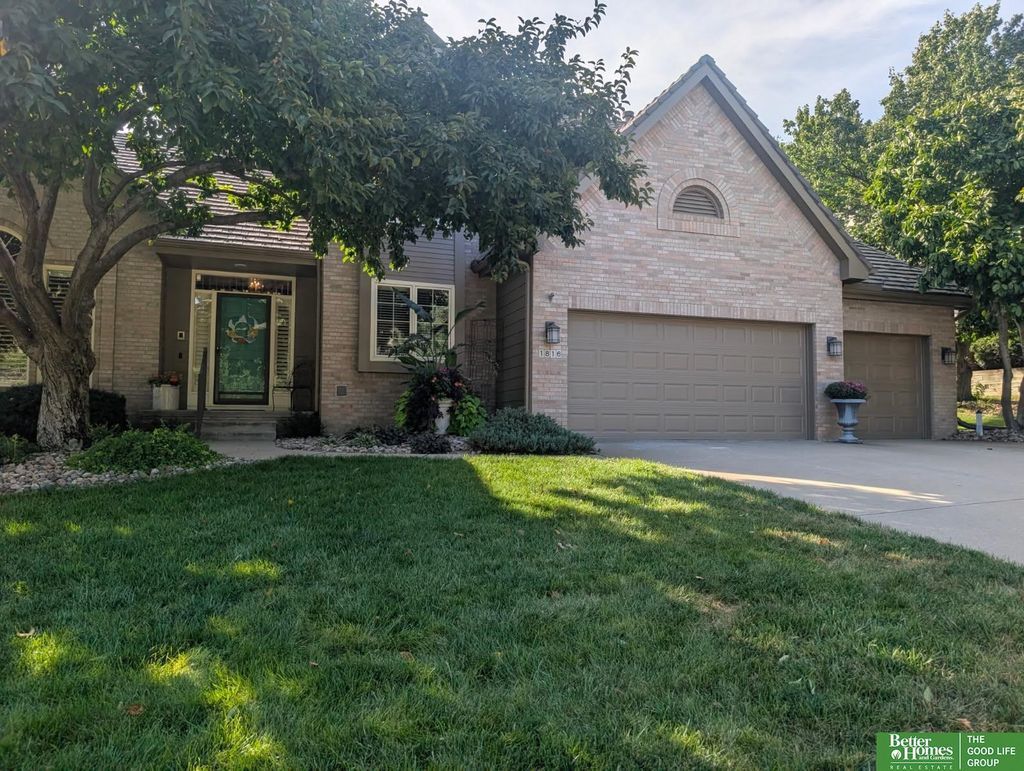 1816 N 129 Circle, Omaha