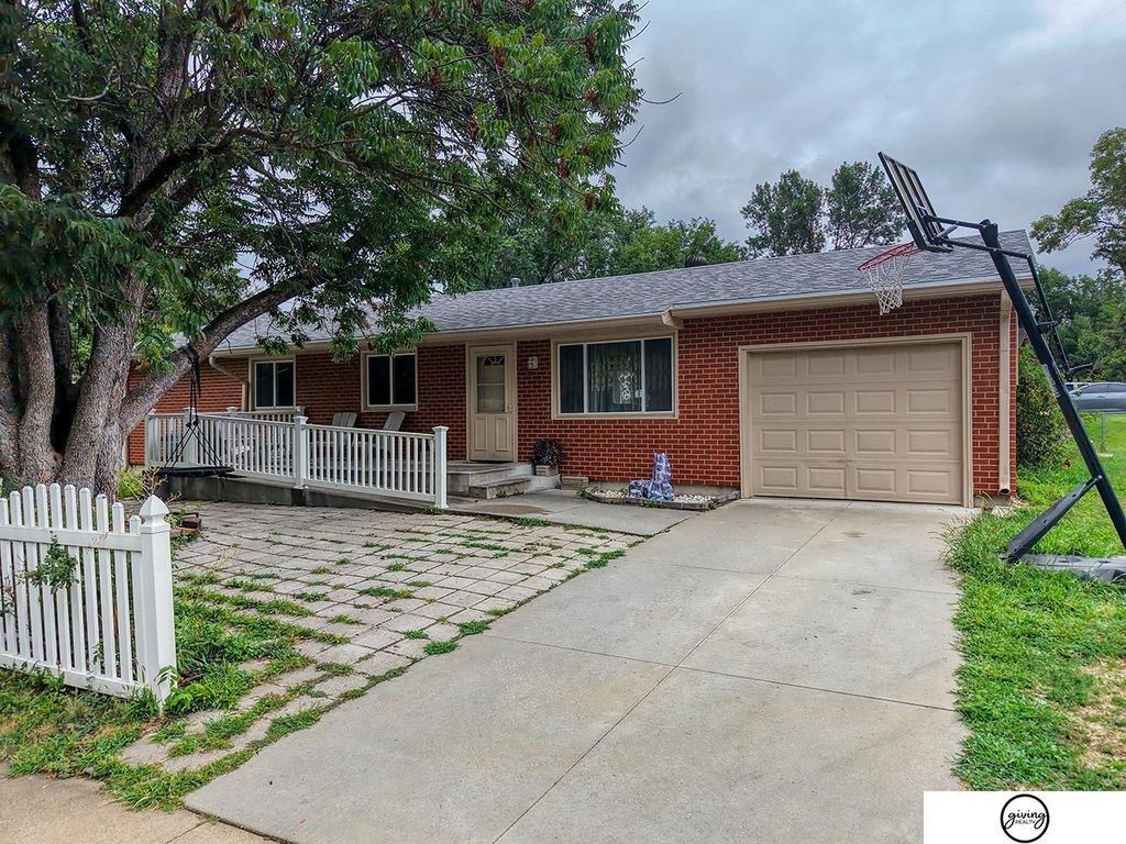 5140 Grassridge Road, Lincoln