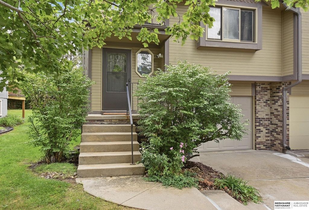 6509 S 108th Avenue, Omaha