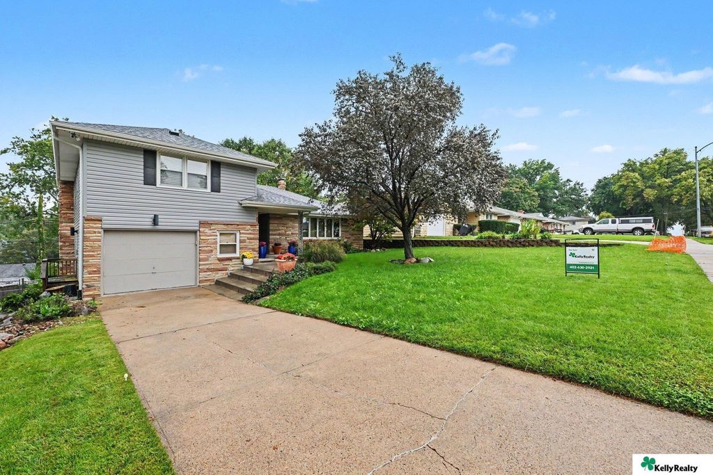 3603 S 49th Avenue, Omaha