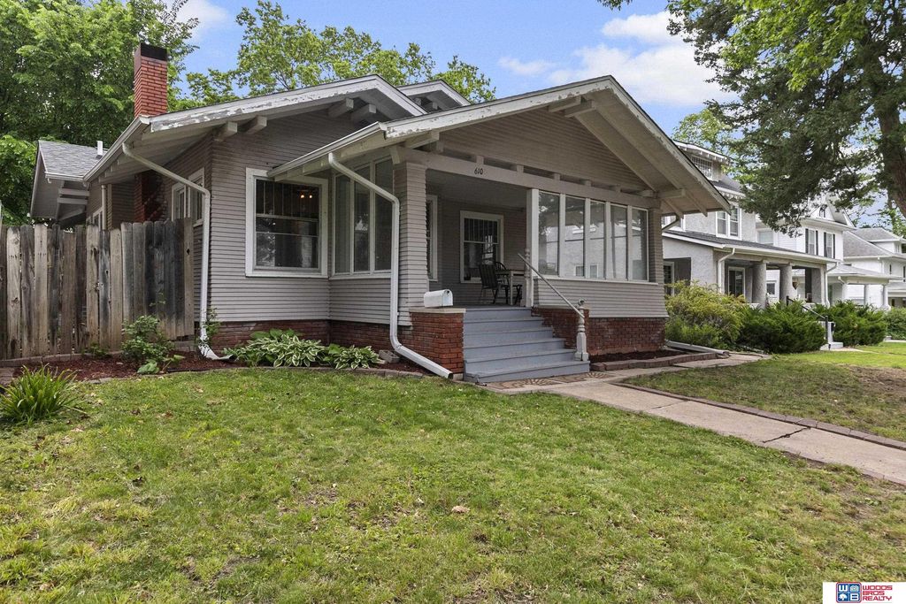 610 S 28th Street, Lincoln