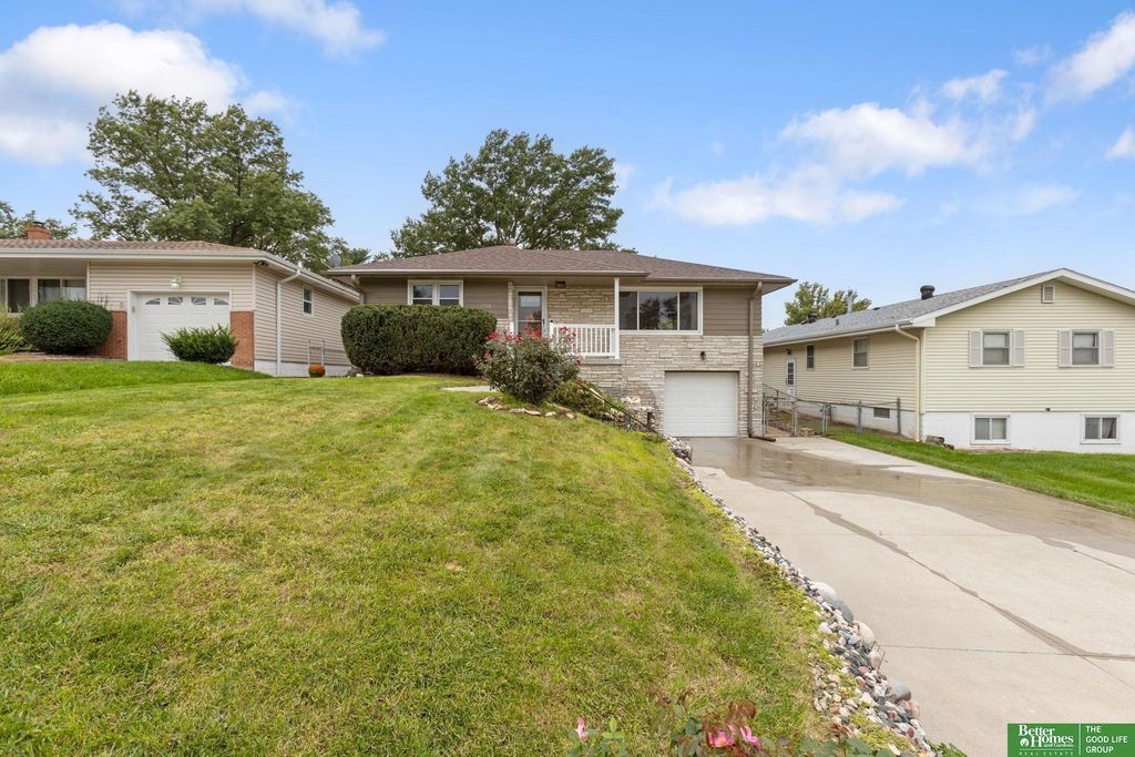 3708 S 48th Avenue, Omaha