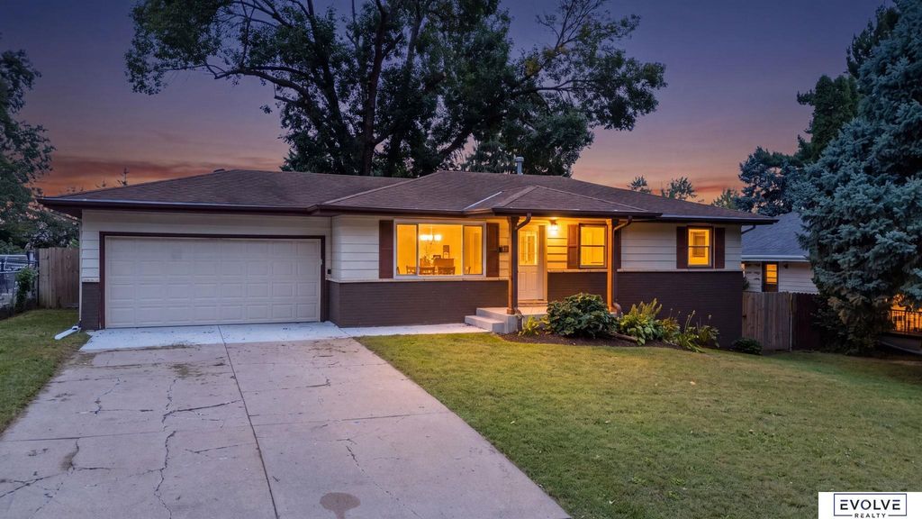 3711 Groves Road, Bellevue