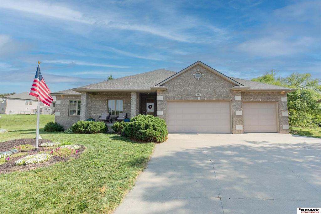 880 Morning Glory Court, Hickman