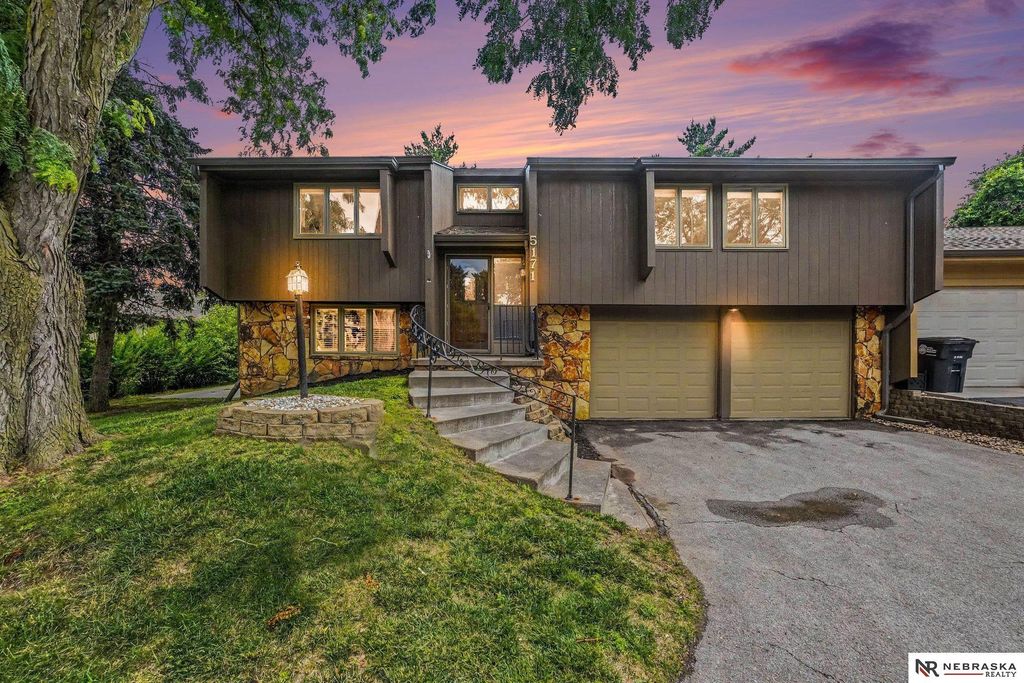 5171 S 150th Plaza, Omaha