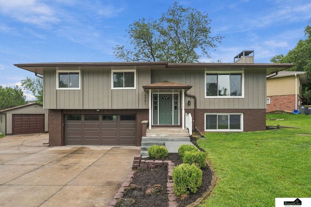 2501 Jameson N, Lincoln