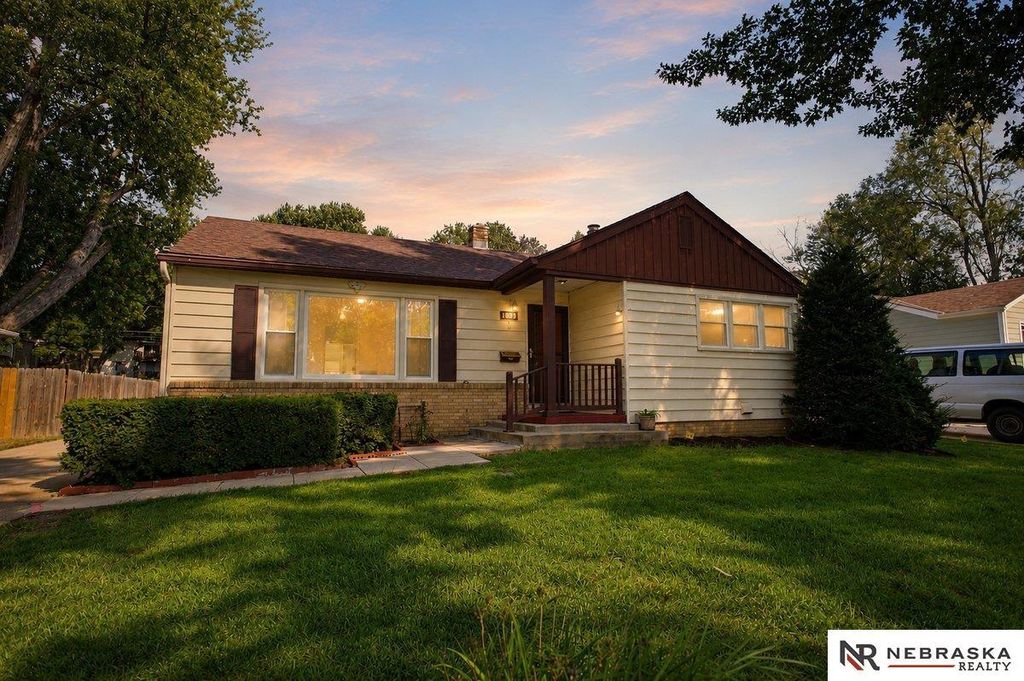 1033 N 76th Street, Omaha