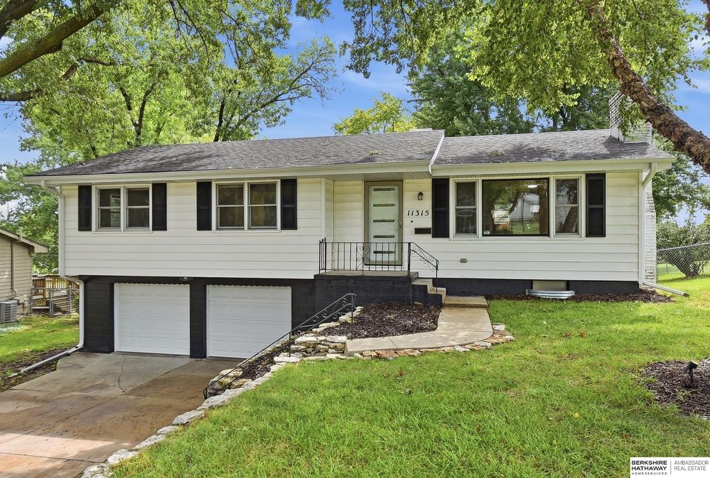 11315 Arbor Street, Omaha