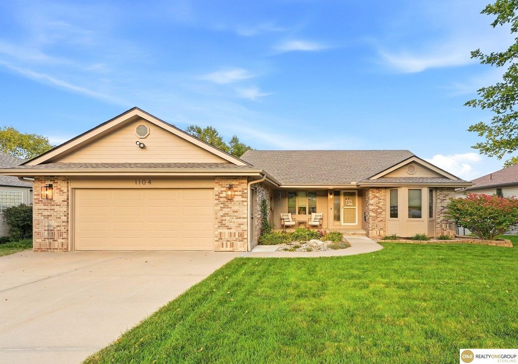 1104 N 28th Avenue, Blair