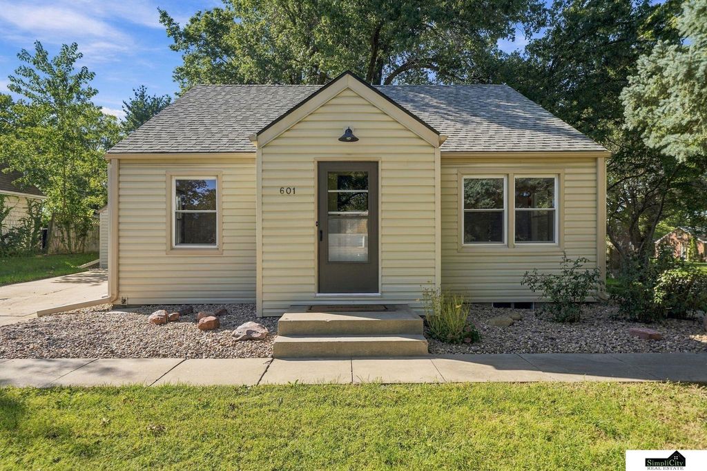 601 S 40th Street, Lincoln
