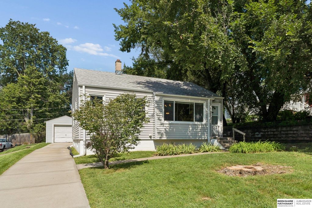 6630 Evans Street, Omaha