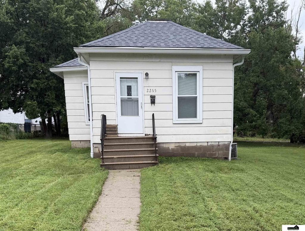 2265 Orchard Street, Lincoln