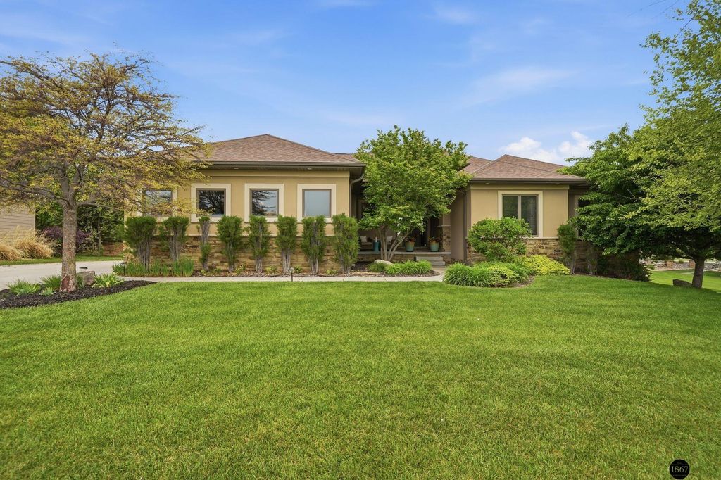 9650 Cotswold Lane, Lincoln
