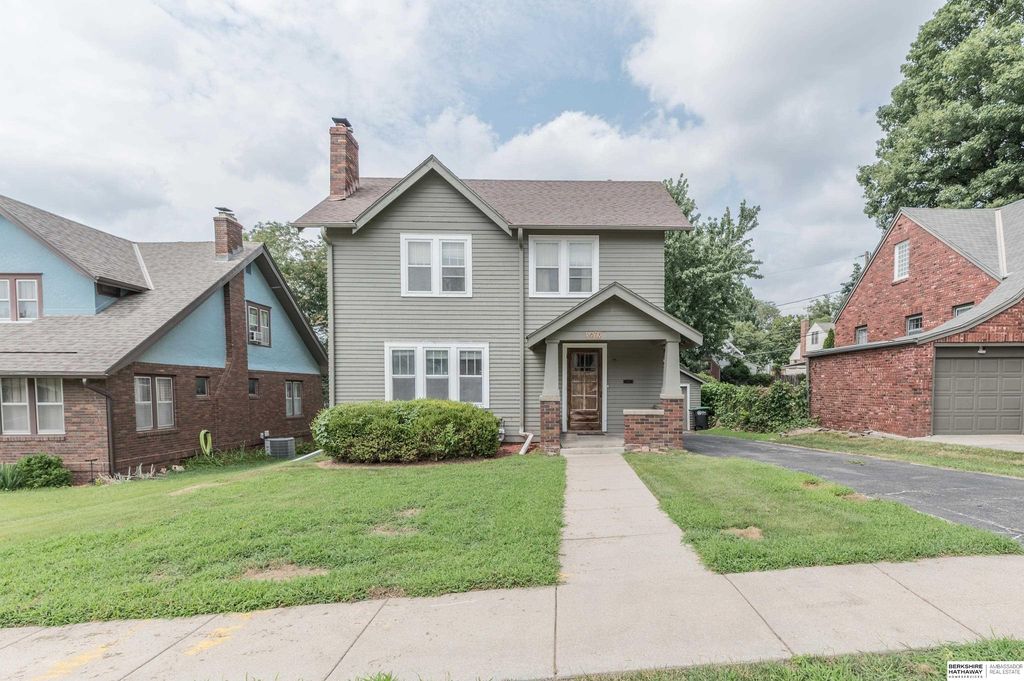 5628 Pierce Street, Omaha
