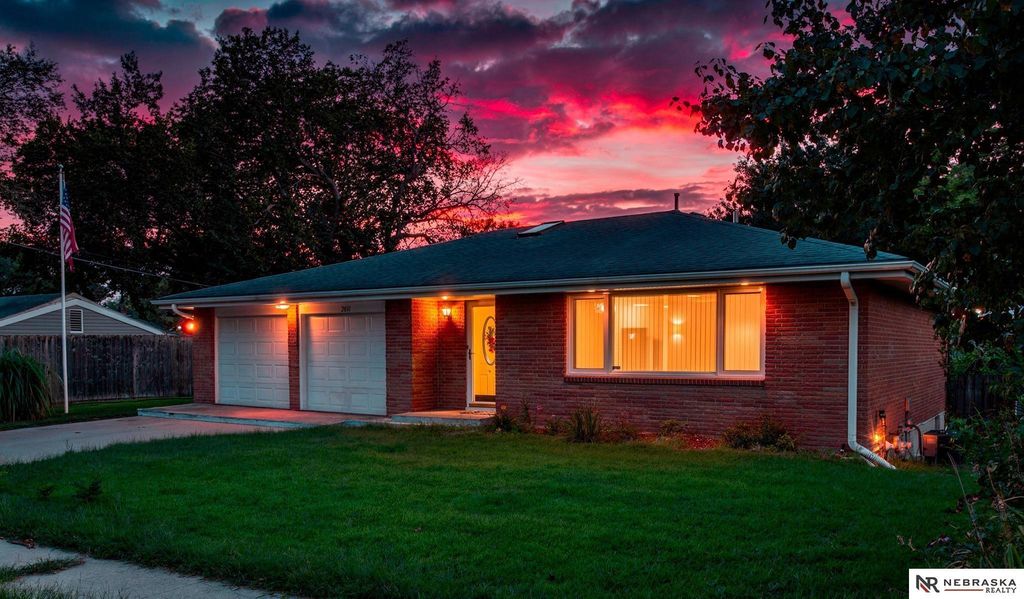 2031 N 64th Street, Lincoln