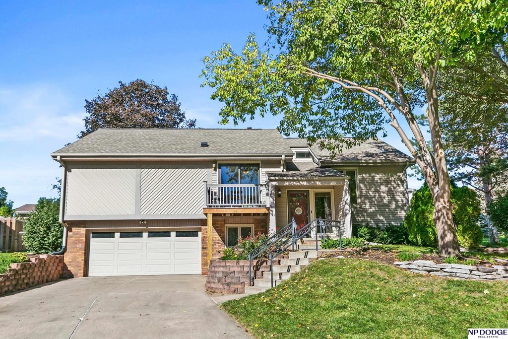2003 S 139th Circle, Omaha