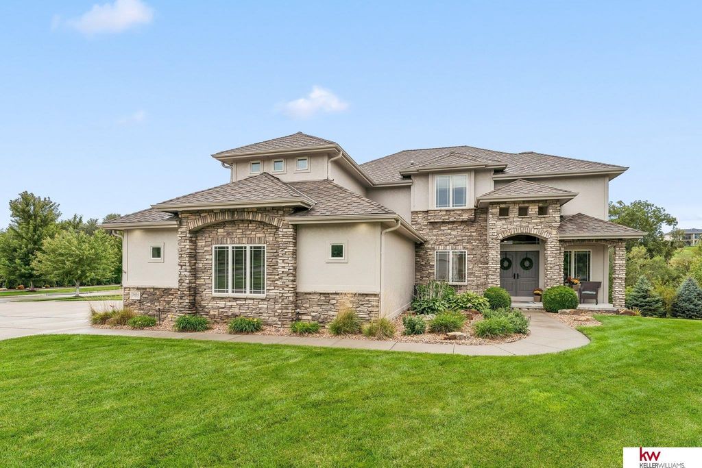 2604 N 179th Street, Omaha