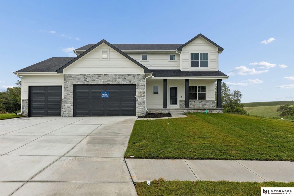 12351 S 86th Street, Papillion