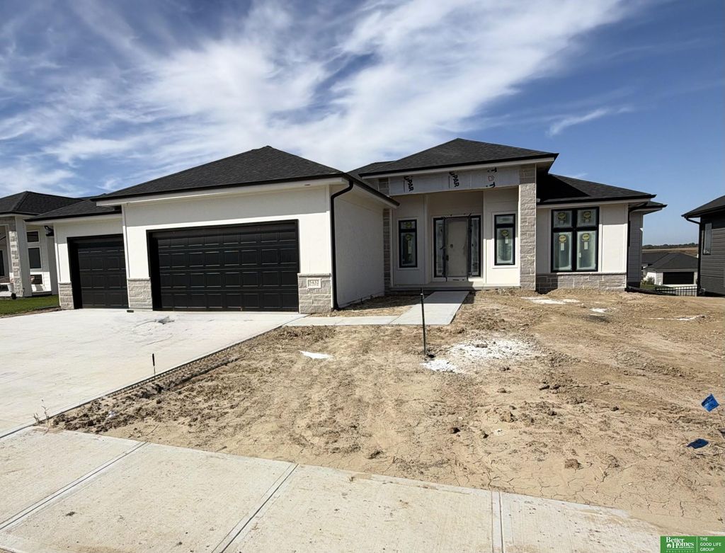 5432 N 213th Street, Elkhorn
