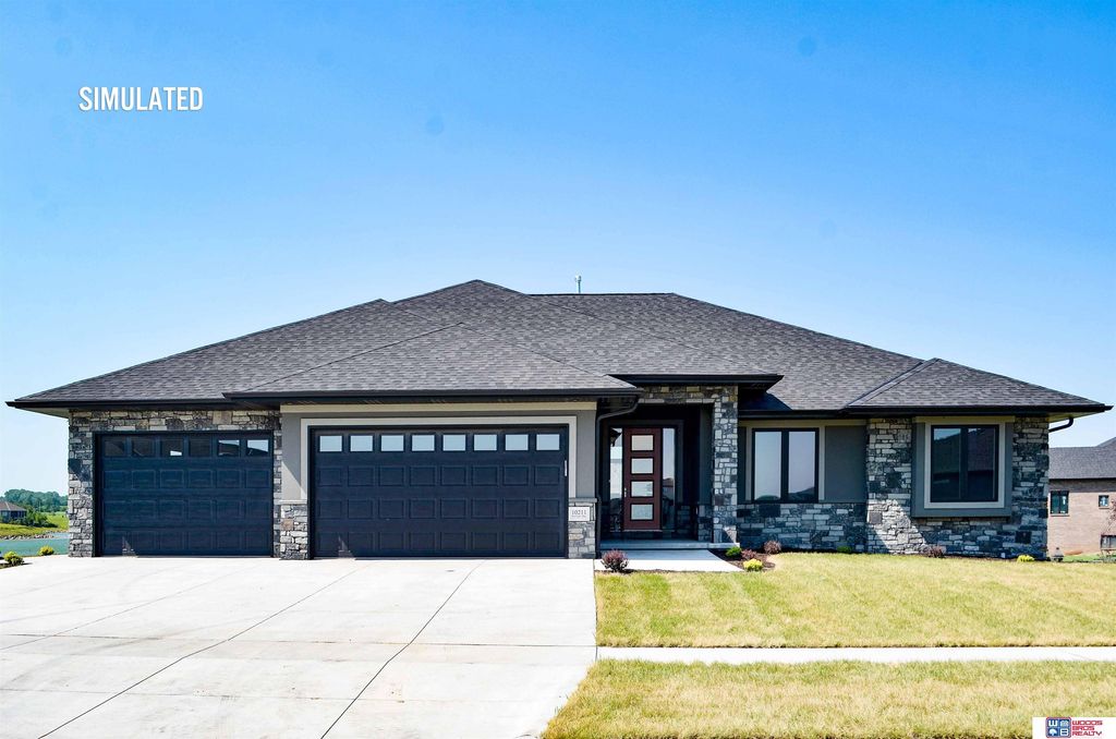 512 Deep Water Bay, Lincoln