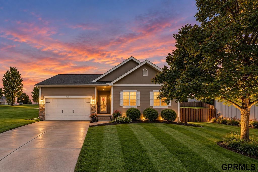 4125 S 199 Circle, Omaha