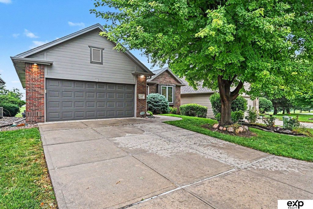 10121 S 172 Circle, Omaha