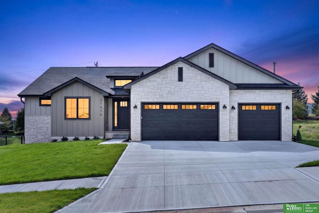 21019 E Street, Elkhorn