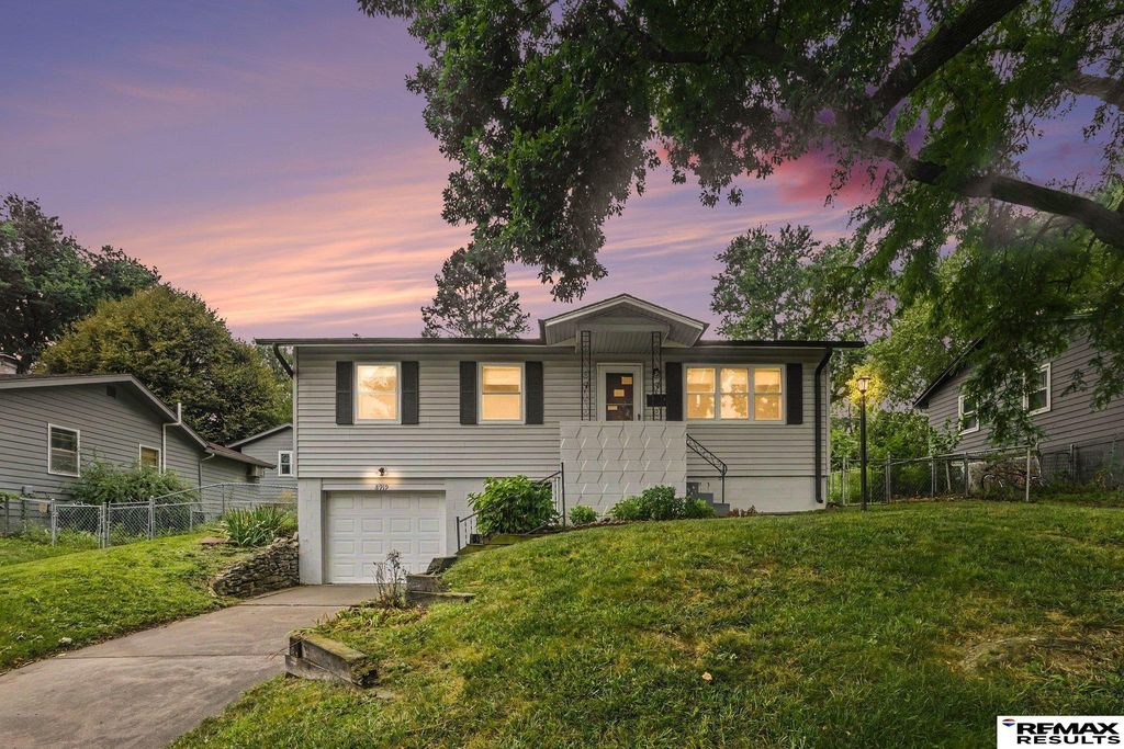 8919 Valley Street, Omaha