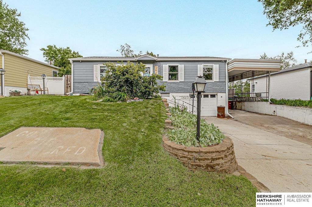 7411 S 73rd Avenue, La Vista